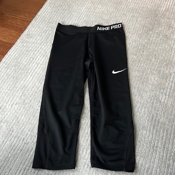 Nike pro cropped girls leggings - Picture 1 of 1
